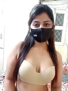 Snapshot of Hoty-Shivangi chatting on 02-22-25, 12:40 Hoty-Shivangi online show from 02-22-25, 12:40