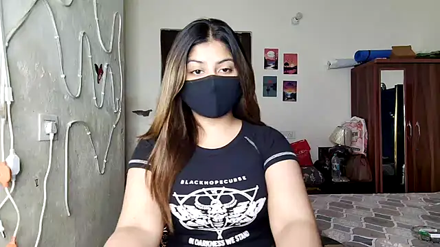 Hoty-Shivangi online show from 07-10-26, 11:35