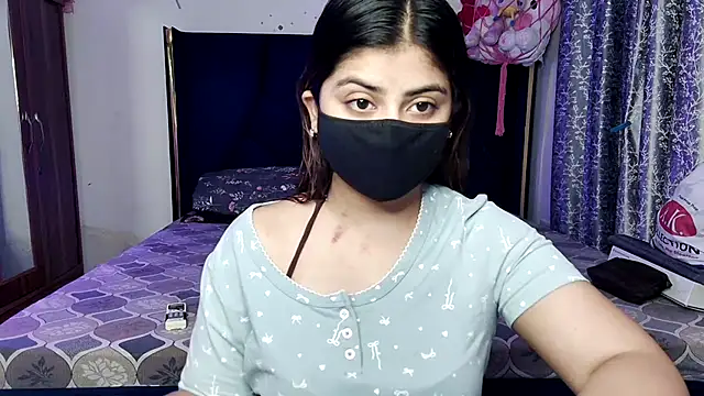 Hoty-Shivangi online show from 08-03-26, 01:38