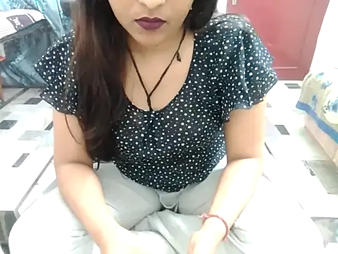 aarushi sharmaa online show from 02-22-25, 03:01