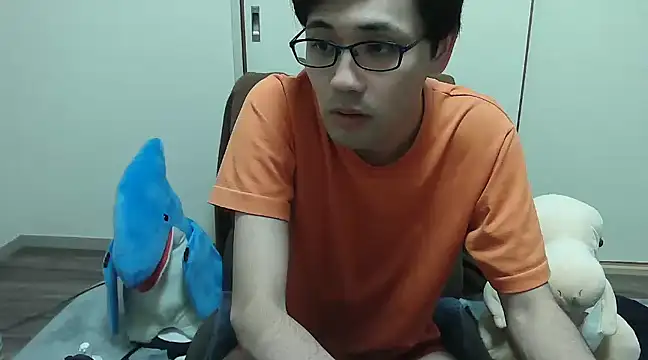 ryusei18570 online show from 12-31-24, 04:25