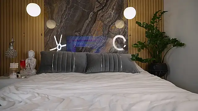 Snapshot of JoanaPalmer chatting on 09-19-25, 01:18 JoanaPalmer online show from 09-19-25, 01:18