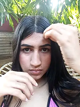 Julix A online show from 02-16-25, 08:33