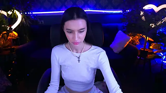 Snow WhiteeeX online show from 01-21-25, 12:50