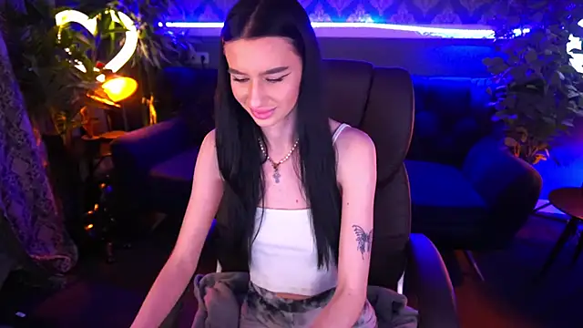 Snow WhiteeeX online show from 01-24-25, 01:47