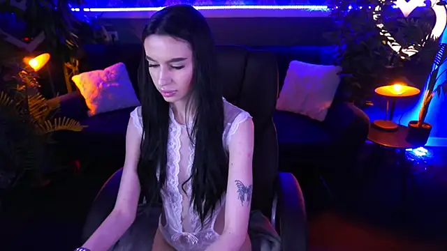 Snow WhiteeeX online show from 03-11-25, 07:47