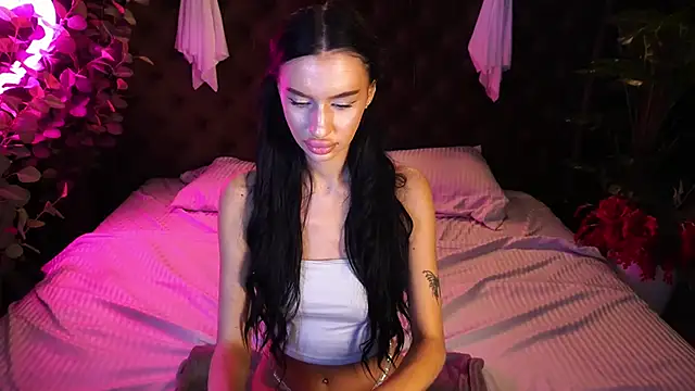 Snow WhiteeeX online show from 10-27-25, 06:39