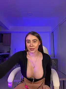 Lanataylor- online show from 09-26-25, 11:53