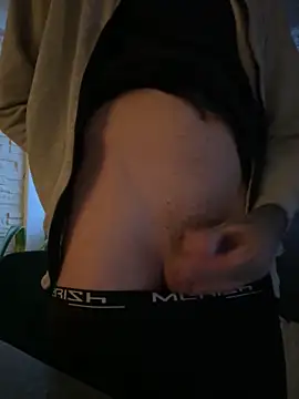 hottwoboys online show from 12-10-24, 07:37