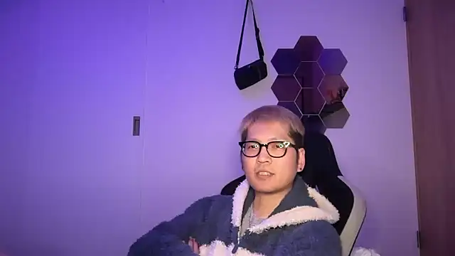 Snapshot of kensnb chatting on 02-03-26, 12:10 kensnb online show from 02-03-26, 12:10