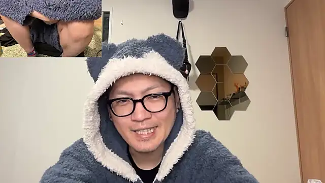 Snapshot of kensnb chatting on 02-12-26, 08:37 kensnb online show from 02-12-26, 08:37