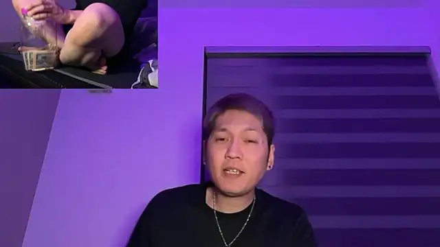 Snapshot of kensnb chatting on 03-04-26, 12:11 kensnb online show from 03-04-26, 12:11