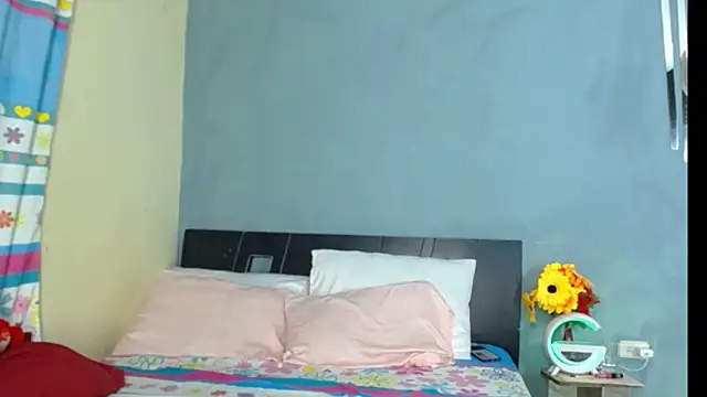 Madison  12 online show from 02-08-25, 11:13