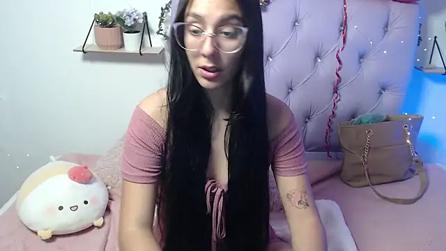 Snapshot of Freyja_01 chatting on 02-08-25, 09:46 Freyja 01 online show from 02-08-25, 09:46