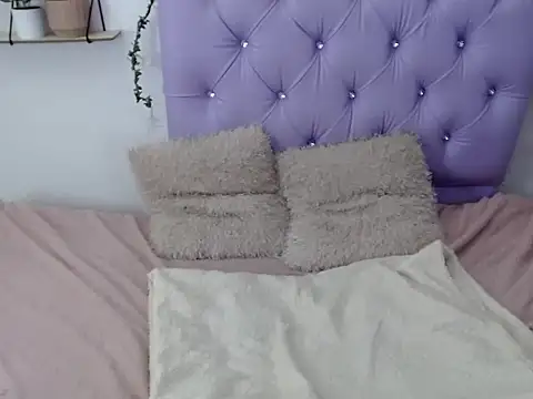 Snapshot of Freyja_01 chatting on 10-07-25, 09:34 Freyja 01 online show from 10-07-25, 09:34