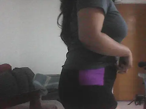 Snapshot of vanesa457 chatting on 11-26-25, 10:55 vanesa457 online show from 11-26-25, 10:55