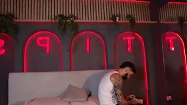 Austin bolt online show from 10-16-25, 02:23