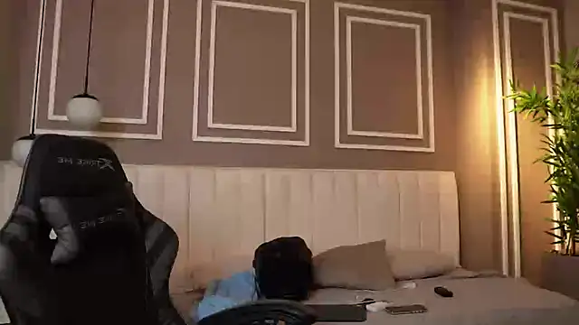 Austin bolt online show from 11-10-25, 12:53