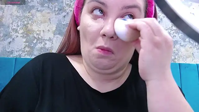 MelanieBrownn online show from 12-31-24, 03:12