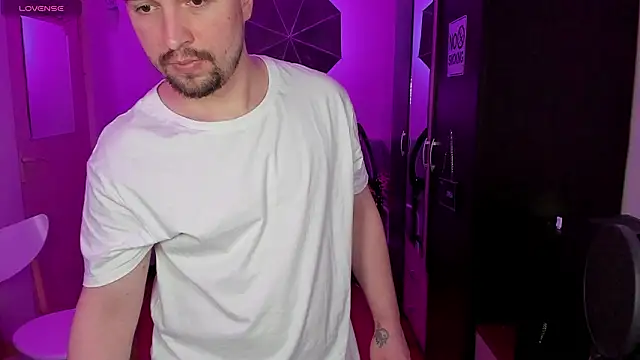 Michael Wolfborn online show from 03-27-26, 03:12