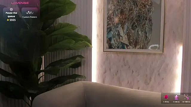 Sensual Sophie  online show from 01-12-26, 11:26