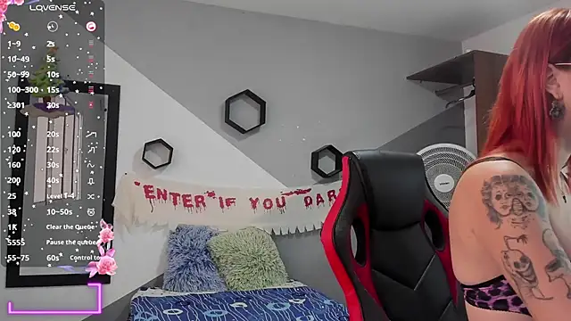 Danniela rivera online show from 12-21-24, 12:06