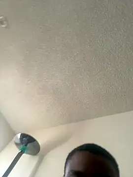 Snapshot of TransboyJay chatting on 10-17-25, 05:04 TransboyJay online show from 10-17-25, 05:04