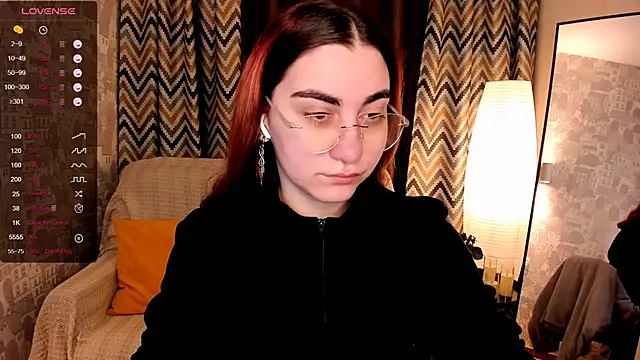 hannacheekss  online show from 11-07-25, 02:11