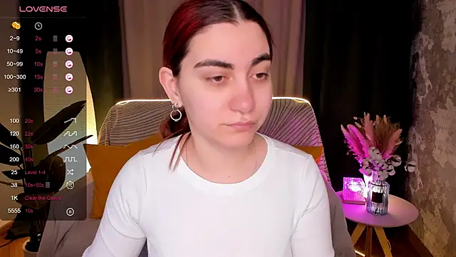 hannacheekss  online show from 02-19-26, 02:07