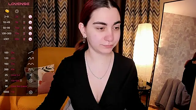 hannacheekss  online show from 03-03-26, 02:07