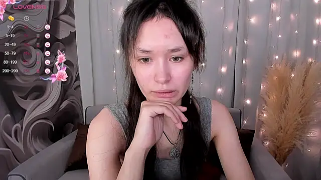 Emily Strikeee online show from 01-16-25, 09:27