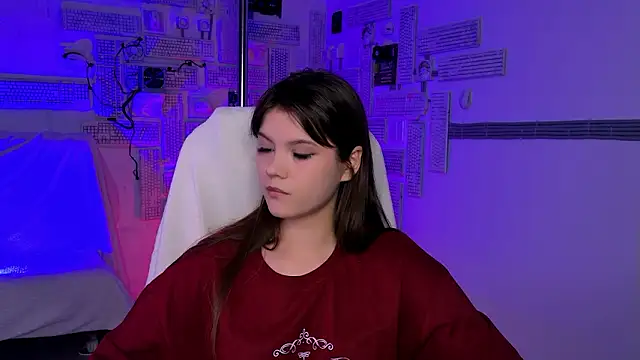 Snapshot of EvaThopson chatting on 02-15-26, 07:51 EvaThopson online show from 02-15-26, 07:51