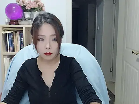 SuSushi728 online show from 11-11-25, 03:45