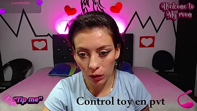 Snapshot of Tefannyy_ chatting on 02-19-25, 01:08 Tefannyy online show from 02-19-25, 01:08