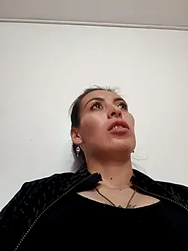 Snapshot of Tefannyy_ chatting on 02-20-25, 07:19 Tefannyy online show from 02-20-25, 07:19