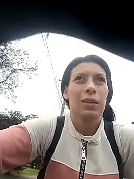 Snapshot of Tefannyy_ chatting on 03-06-25, 06:26 Tefannyy online show from 03-06-25, 06:26