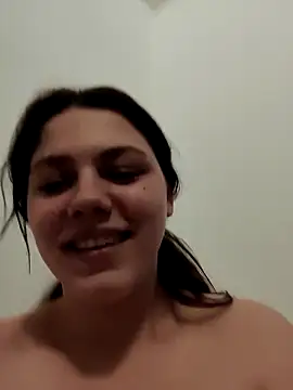 Snapshot of leeya_lee chatting on 02-24-25, 05:11 leeya lee online show from 02-24-25, 05:11