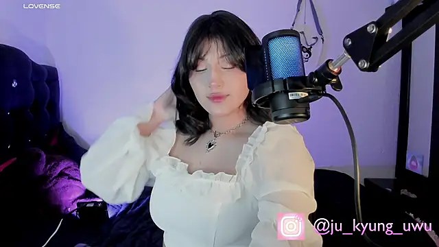 Ju Kyung online show from 02-28-25, 07:48