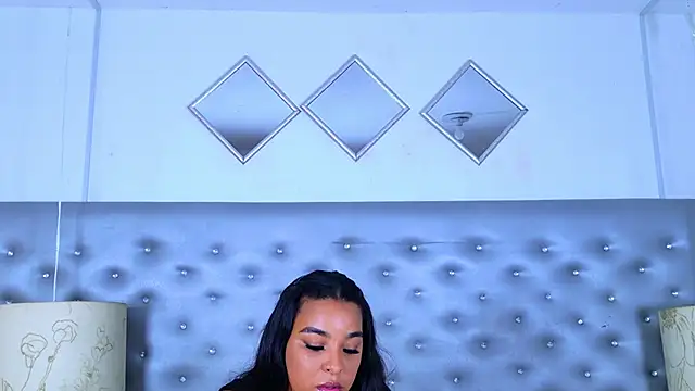 EileenBenzon online show from 04-15-26, 07:58