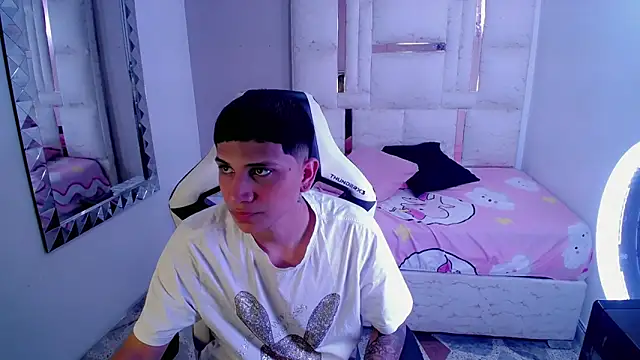 Brayan lopezz online show from 03-19-25, 12:45