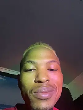 Snapshot of BlueIceCube chatting on 10-19-25, 10:05 BlueIceCube online show from 10-19-25, 10:05