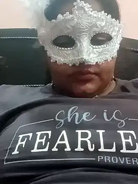 Snapshot of seemi_bhabhi chatting on 01-19-25, 06:00 seemi bhabhi online show from 01-19-25, 06:00