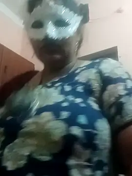 Snapshot of seemi_bhabhi chatting on 01-29-25, 01:16 seemi bhabhi online show from 01-29-25, 01:16