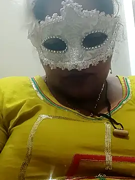 Snapshot of seemi_bhabhi chatting on 02-01-25, 08:29 seemi bhabhi online show from 02-01-25, 08:29