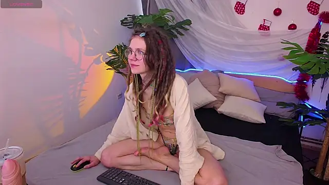 Rin Skylar online show from 12-20-25, 07:59