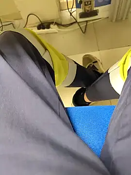 Snapshot of coppiapazza chatting on 12-08-24, 12:51 coppiapazza online show from 12-08-24, 12:51