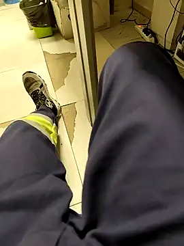 Snapshot of coppiapazza chatting on 12-23-24, 10:33 coppiapazza online show from 12-23-24, 10:33