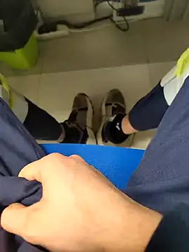 Snapshot of coppiapazza chatting on 12-27-24, 12:07 coppiapazza online show from 12-27-24, 12:07