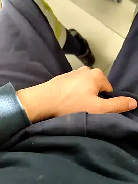 Snapshot of coppiapazza chatting on 01-19-25, 08:18 coppiapazza online show from 01-19-25, 08:18