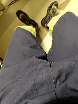 Snapshot of coppiapazza chatting on 02-10-25, 05:25 coppiapazza online show from 02-10-25, 05:25